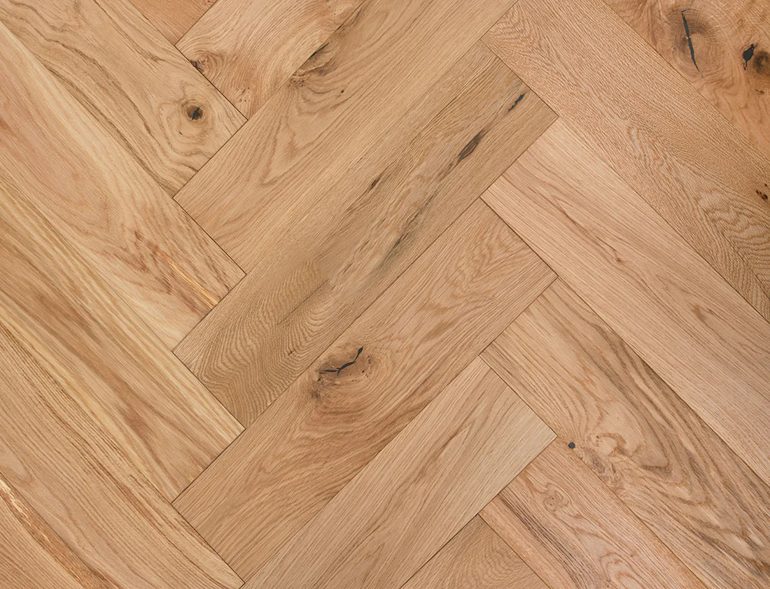 Langley Oak 600 x 125 x 15mm - Image 2