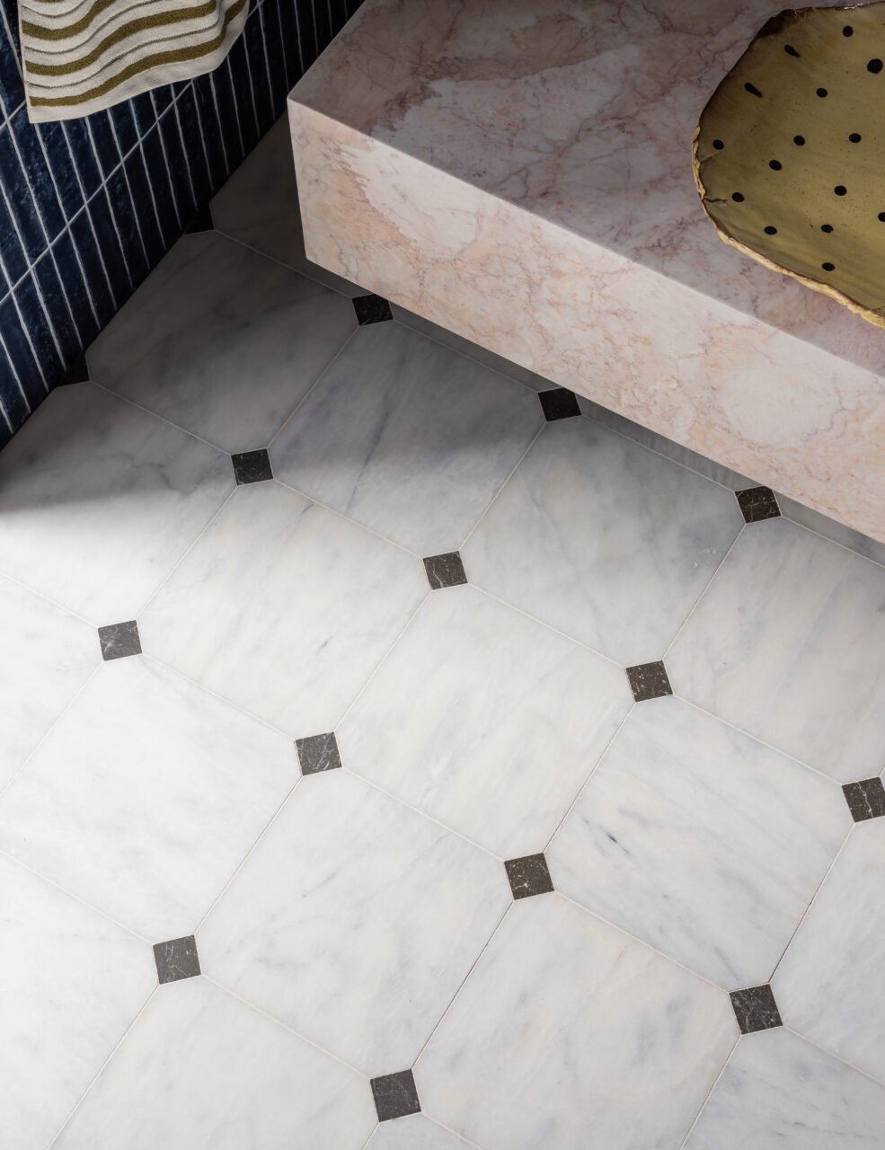 Afyon-White-Honed-Marble-Octagon